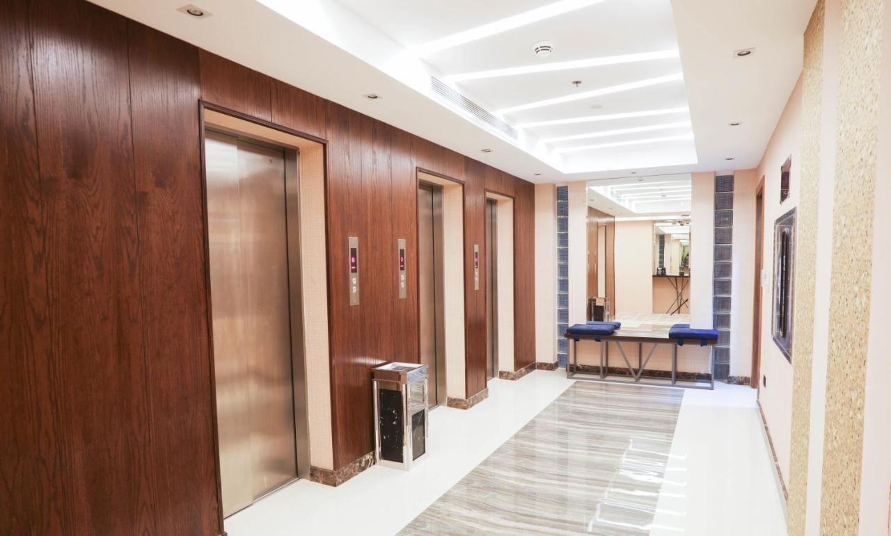 V Boutique Hotel Jeddah Exterior photo
