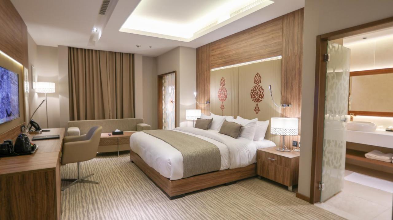 V Boutique Hotel Jeddah Exterior photo