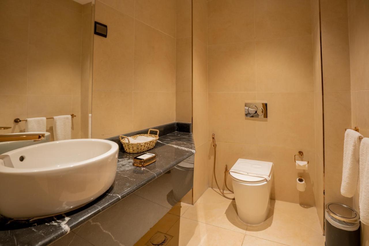 V Boutique Hotel Jeddah Exterior photo